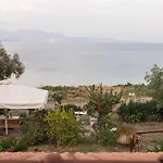 Captain Andrew Private House * Diakopto