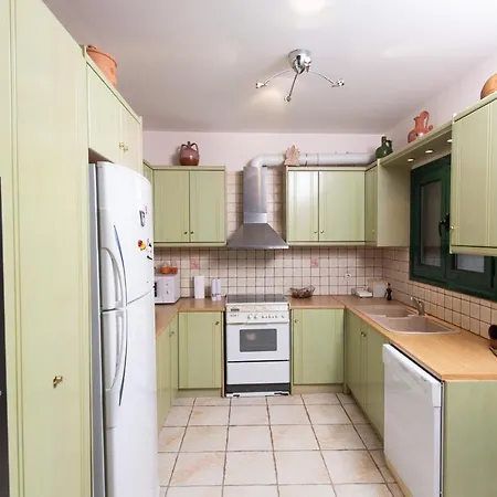 Captain Andrew Private House Diakopto